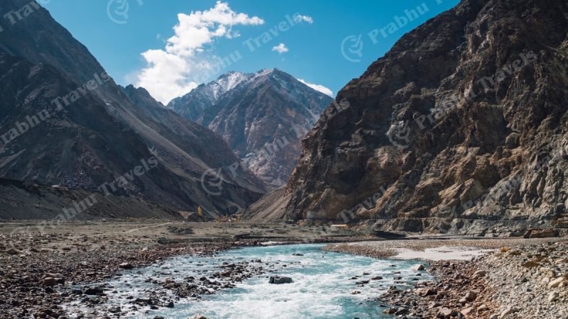 slider mountain-river-blue-sky-leh-ladakh-india
